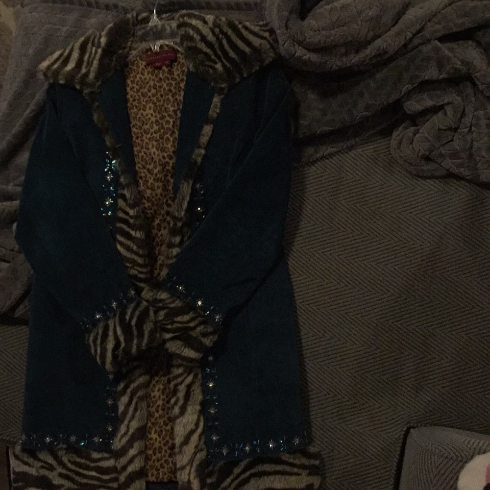 Jacket - Picture 2 of 4